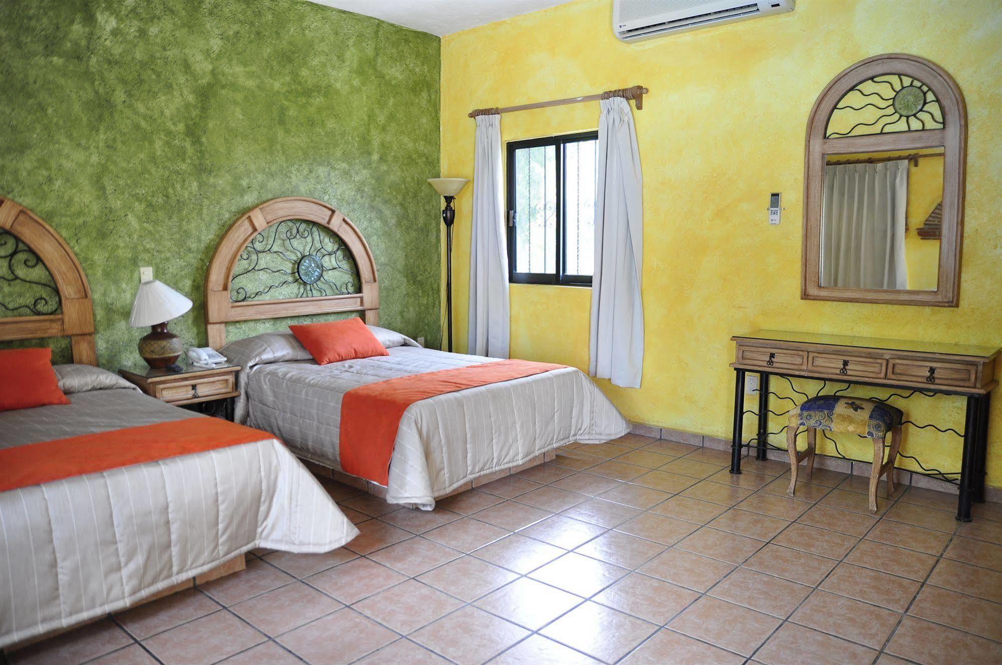 Parador De Manolos Hotel Cuernavaca Extérieur photo